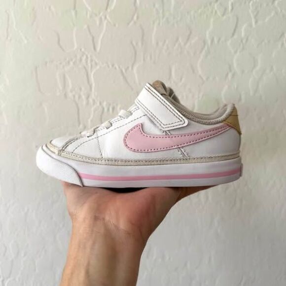 Nike Toddler Pink / White Court Borough Low - Size 8.5 - Picture 1 of 5